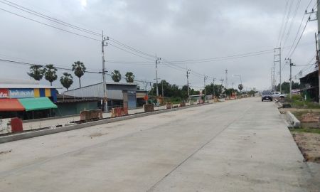 ขายที่ดิน - ขายที่ดินพานทอง 8 ไร่ ใกล้ถนนหนองกาน้ำ(3023)กำลังขยาย4เลน-950เมตร หนองหงษ์ จ.ชลบุรี