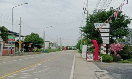 ขายที่ดิน - ที่ดินติดถนนพระเงินถมแล้ว 1 ไร่ 80.4 ตรว. หน้ากว้างติดถนน 25 ม. เหมาะทำการค้า