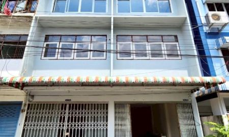 ขายอาคารพาณิชย์ / สำนักงาน - ขายด่วน ตึกแถว 3 ชั้น 2 คูหา ทำเลทอง จรัญ 25 รีโนเวทใหม่ พร้อมเข้าอยู่ ราคาพิเศษ ลดเหลือ 5.99 ล้าน เดินทางสะดวก ติดถนนใหญ่ เพียง 150 เมตร