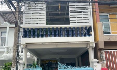 ขายทาวน์เฮาส์ - ขาย ทาวน์เฮาส์ ลาดพร้าว วังหิน 20 อยู่เจริญ 11 ใกล้รถไฟฟ้า 2 สาย ใกล้โชคชัย 4