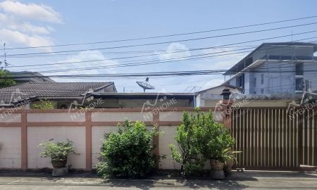 ขายบ้าน - บ้านเดี่ยวชั้นเดียว 137 ตร.ว. ต้นซอยเรวดี 8 ทำเลดีใกล้รถไฟฟ้าสถานีศูนย์ราชการนนทบุรี