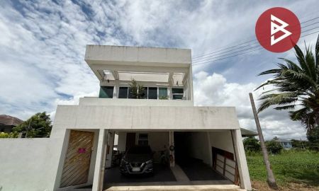 ขายบ้าน - ขายบ้านเดี่ยวสไตล์พูลวิลล่า 3 ชั้น หมู่บ้านกฤษดานคร 20 เขตทวีวัฒนา