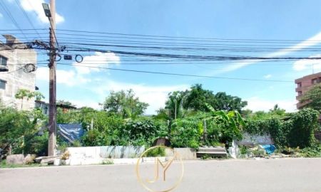 ขายที่ดิน - ขายด่วน ที่ดินเปล่าถมแล้ว ซ.หมู่บ้านอ้อมน้อย เนื้อที่ 1-1-35.5 ตารางวา