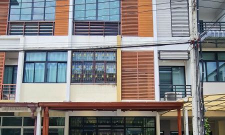 ขายบ้าน - ขาย ทาวน์เฮ้าส์ 3ชั้น ย่านรามอินทรา-วัชรพล ใกล้ตลาด สิ่งอำนวยความสะดวกครบ มบ.ซิกเนเจอร์ ถ.วัชรพล รามอินทรา สุขาภิบาล5
