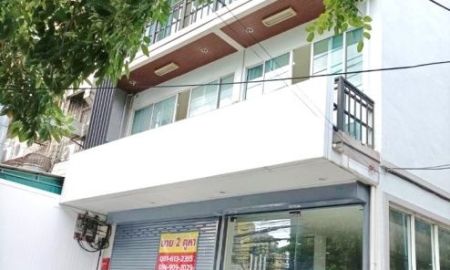 ขายอาคารพาณิชย์ / สำนักงาน - ขายอาคารพาณิชย์ 3 ชั้น 2 คูหาติดกัน ติดถนนจันทน์ สาทร ห้องมุม ปรับปรุงใหม่ ทำเลดีเยี่ยม