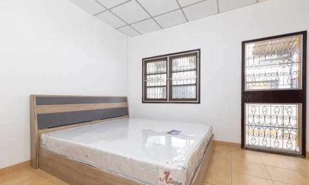 ให้เช่าทาวน์เฮาส์ - บ้านเช่า แถว สะพาน ใหม่ หมู่บ้าน ธน วรรณ ซ พหลโยธิน 52