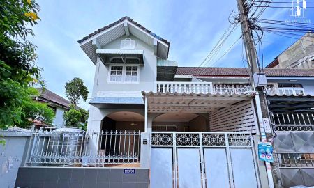 ขายทาวน์เฮาส์ - ขาย / เช่า ทาวน์เฮ้าส์ ซอยจรัญสนิทวงค์ 25 แยก 8 บ้านรีโนเวทหลังริม พร้อมเข้าอยู่