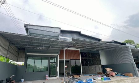 ขายอาคารพาณิชย์ / สำนักงาน - โฮมออฟฟิศ โกดัง พักอาศัยได้ ย่านคลอง4 ผังที่ดินสีม่วง