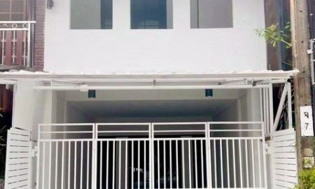 ขายทาวน์เฮาส์ - ขายทาวน์เฮ้าส์ 2 ชั้น หมู่บ้าน ฉัตรแก้ว ซอยแฮปปี้แลนด์ 1 ใกล้รถไฟฟ้าสายสีเหลืองสถานีบางกะปิ ตลาดสดบางกะปิ เดอะมอลล์บางกะปิ