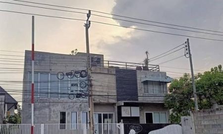 ให้เช่าอาคารพาณิชย์ / สำนักงาน - ให้เช่าบ้านเดี่ยว เนื้อที่ 101 ตารางวา ซอยวชิรธรรมสาธิต51