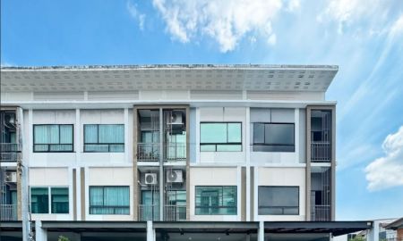 ขายทาวน์เฮาส์ - ขายทาวน์โฮม 3 ชั้น พาทิโอ วัชรพล รามอินทรา รีโนเวทใหม่ ต่อเติมสวยพร้อมอยู่