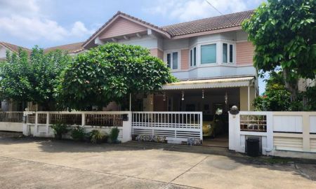 ขายบ้าน - ขายบ้านเดี่ยว หมู่บ้านชมนาถ ซอยนาคนิวาส 48 เนื้อที่ 54.8 ตร.ว. 2 ชั้น 4 นอน 5 น้ำ