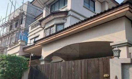 ขายบ้าน - ขายบ้านเดี่ยว ซอยพหลโยธิน 24 ปากซอยติด BTS สถานี พหลโยธิน24 ใกล้สำนักงานที่ดิน สาขาจตุจักร ตึกช้าง ลาดพร้าว 1 ลาดพร้าว 15