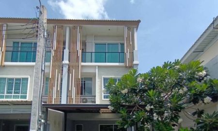 ขายทาวน์เฮาส์ - ขายด่วน ทาวน์โฮม 3ชั้น หลังริม หมู่บ้าน เดอะแพลนท์ซิตี้ แจ้งวัฒนะ เนื้อที่ 26.8 ตารางวา พื้นที่ใช้สอย 185 ตารางเมตร