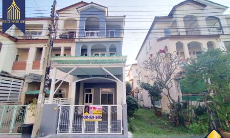 ขายทาวน์เฮาส์ - ขาย ทาวน์โฮม 3 ชั้น หลังมุม เดอะ บัลโคนี่ โฮม รีโนเวทใหม่ ประเวศ กรุงเทพฯ