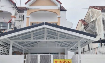 ขายทาวน์เฮาส์ - ขายถูก ทาวน์เฮ้าส์มุม 2 ชั้น อุดมทรัพย์ ซอยเปียร์นนท์ 5 ลำลูกกา เนื้อที่ 27.5 ตร.ว. มี 2 นอน 2 น้ำ +เทอเรส อยู่ระหว่างรีโนเวท ราคา 2.2 ล้านบาท