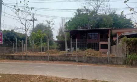 ขายที่ดิน - ขายที่ดินพร้อมสิ่งปลูกสร้างติดถนนบ้านกลางสันป่าตองพร้อมโอน