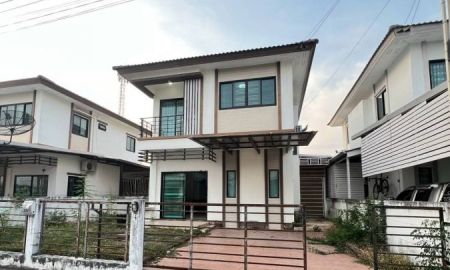 ขายบ้าน - ขายตามสภาพ ) บ้านเดี่ยว 2 ชั้น มบ.ภูธารา ขนาด 42 ตร.วา บ้านฉาง ใกล้แหล่งชุมชน ทำเลดี ฟรีโอน