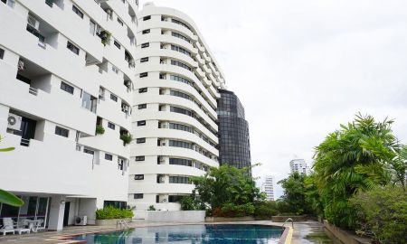 ขายคอนโด - ขายคอนโด 2 ห้องเชื่อมกัน โมเดอร์นทาวน์ คลองตัน พระโขนง กรุงเทพฯ