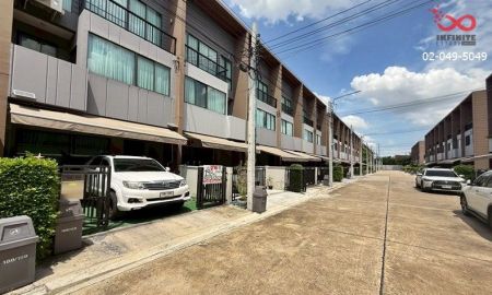 ขายทาวน์เฮาส์ - ขายทาวน์โฮมหรู 3 ชั้น บ้านกลางเมือง วัชรพล บ้านพร้อมอยู่ ใกล้ทางด่วน รามอินทรา