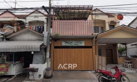 ขายทาวน์เฮาส์ - ขายด่วนราคาต่ำกว่าตลาด!! ทาวน์เฮ้าส์ 2 ชั้น ซอยท่าข้าม ขนาด 18 ตร.ว. ราคาไม่ถึง 2 ล้าน