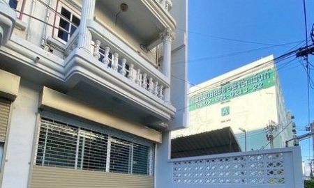 ให้เช่าทาวน์เฮาส์ - บ้านให้เช่า3 ชั้น ห้วยขวาง 3ห้องนอน ประชาราษฎร์บำเพ็ญซอย 9 ใกล้7-11 และMrt ห้วยขวาง