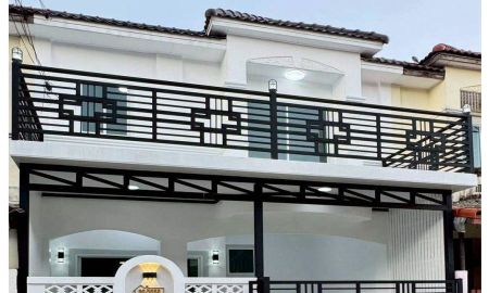 ขายทาวน์เฮาส์ - รีโนเวทขายทาวน์เฮ้าส์ 21 ตร.ว หมู่บ้านปิยวรารมย์ 1 4 ห้องนอน สวยพร้อมอยู่ ต่อรองราคาได้
