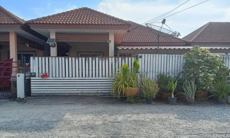 ขายบ้าน - ถูกสุดในโครงการ บ้านแฝดชั้นเดียว 40 ตรว .หมู่บ้านบ้านบึงวิลเลจ ซอยแรกของโครงการ 60 เมตรจากถนนใหญ่ ใกล้นิคมหนองแก บ้านบึง ชลบุรี