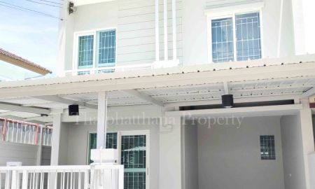 ขายทาวน์เฮาส์ - เดอะ คอนเนค 8 ใกล้เมกา บางนา ทาวน์เฮ้าส์หลังริม รีโนเวทใหม่ สวย ทำเลดี พร้อมเข้าอยู่