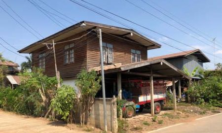 ขายบ้าน - ขายถูก ที่ดิน 57 ตร.ว. พร้อมบ้านไม้ หลังโรงเรียนบ้าานนาหนองทุ่ม แก้งคร้อ ชัยภูมิ