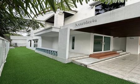 ให้เช่าบ้าน - ให้เช่าบ้าน 3 ชั้น หลังมุม ย่านรัตนาธิเบศร์ ใกล้รถไฟฟ้าMRTสถานีบางกระสอ มีเฟอร์นิเจอร์และเครื่องใช้ไฟฟ้าบางส่วน