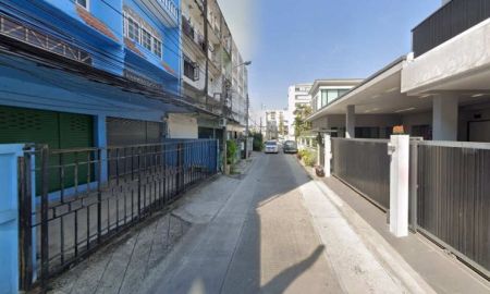 ขายที่ดิน - ขายที่ดินพร้อมสิ่งปลูกสร้าง ในซอย อ่อนนุช 20 เหมาะทำทาวน์โฮม!
