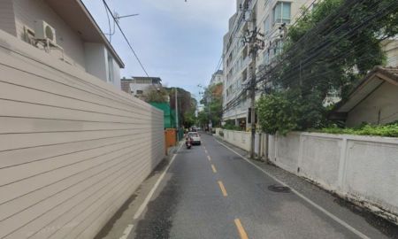 ขายที่ดิน - ขายที่ดินพร้อมสิ่งปลูกสร้าง ติดถนนใหญ่ ถนนเย็นอากาศ