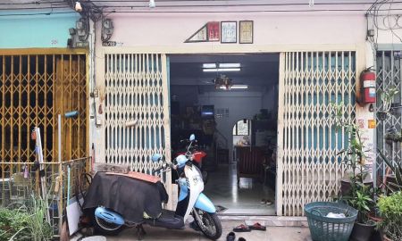 ขายอาคารพาณิชย์ / สำนักงาน - ขายถูก ตึกแถว 3 ชั้น ติดถนนเพชรเกษม 46 ใกล้รถไฟฟ้า