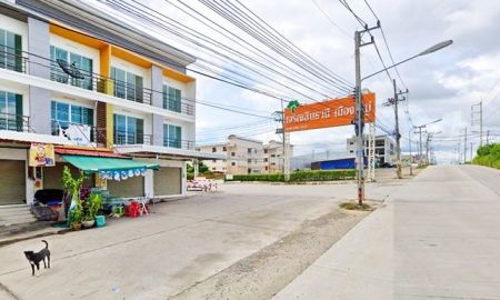 ขายที่ดิน - โรบินสันบ่อวิน 8 กม. นิคมอุตสาหกรรมปิ่นทอง3 3กม.ขายที่ดิน 1 ไร่ 2 งาน 16ตร.วา. นิคมอมตะนคร
