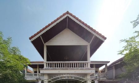 ขายบ้าน - บ้านแฝด 2 หลังติด โครงการ หมู่บ้านพฤกษา 4 นครชัยศรี ขนาด 72 ตารางวา 2 ห้องนอน ตำบลลานตากฟ้า อำเภอนครชัยศรี จังหวัดนครปฐม