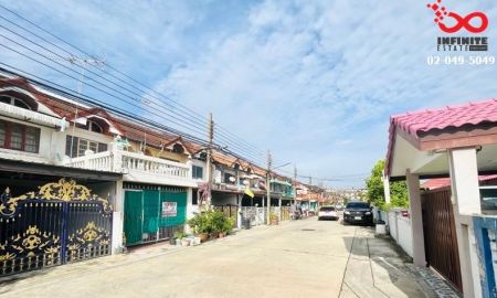 ขายทาวน์เฮาส์ - ขายบ้านทาวน์เฮาส์ 2 ชั้น หมู่บ้านสุภาวัลย์ ศรีนครินทร์ สมุทรปราการ | ทำเลดี ใกล้ทางด่วน