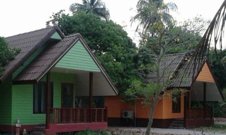 ขายบ้าน - ที่ดินพร้อมสิ่งปลูกสร้างพร้อมอยุ่อาศัย ล้งผลไม้ ร่มรื่น