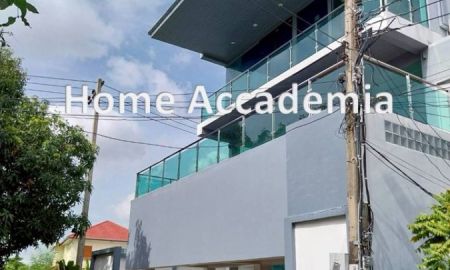ขายบ้าน - ขาย บ้านเดี่ยว 3 ชั้น 51 ตรว. พร้อมสระว่ายน้ำ ลาดพร้าว-วังหิน 47 แยก 9