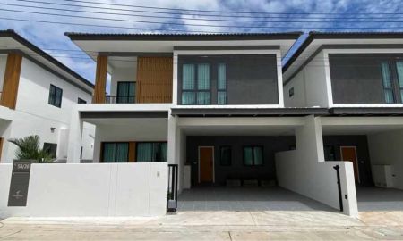 ให้เช่าบ้าน - ให้เช่าบ้านแฝด 3 ห้องนอน ในโครงการหมู่บ้าน ห้วยใหญ่ พัทยา