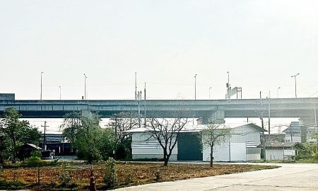 ให้เช่าที่ดิน - ที่ใกล้ถนนใหญ่ บางนา-ตราด กม.42 ใกล้สนามบิน ใกล้ท่าเรือ ใกล้นิคมอมตะนคร ใกล้นิคมเวลโกรว์
