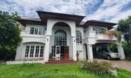 ขายบ้าน - บ้านเดี่ยวหลังใหญ่ รถไฟฟ้าหน้าหมู่บ้าน เนื้อที่ 150 ตรว.ราคา 16 ล้าน ม.วิสุทธาวิลล์ บางกะปิ กรุงเทพมหานคร