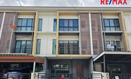 ขายทาวน์เฮาส์ - ขายทาวน์โฮม 3 ชั้น เดอะคอนเนค อัพ 3 วงแหวน-บางแค ใกล้ MRT หลักสอง และเดอะมอลล์ไลฟ์สโตร์ บางแค
