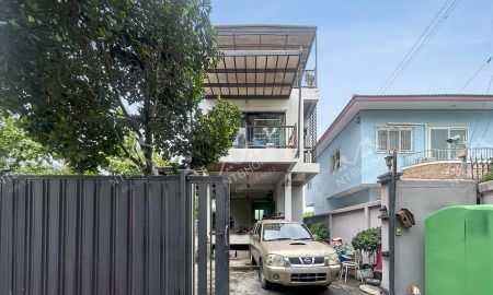 ขายบ้าน - บ้านแฝดสร้างเอง 3 ชั้น ซอยสองพี่น้อง บางใหญ่ 46 ตรว. ทำเลดีในซอยคลองถนน ใกล้รถไฟฟ้า