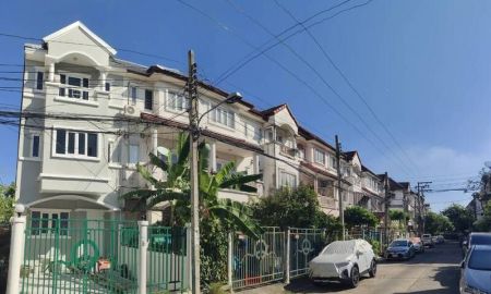 ขายทาวน์เฮาส์ - ขายทาวน์เฮ้าส์ 3 ชั้น หมู่บ้านไพรเวท วิลล่า ถนนเกษตร-นวมินทร์ กรุงเทพ เชิญมาชมบ้านค่ะ