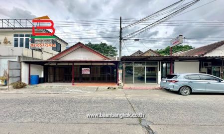 ขายบ้าน - บ้านเดี่ยว หมู่บ้าน พรธิสาร 4 เนื้อที่ 32 ตรว. ถนนรังสิต-นครนายก ตำบลคลองหก อำเภอคลองหลวง จังหวัดปทุมธานี