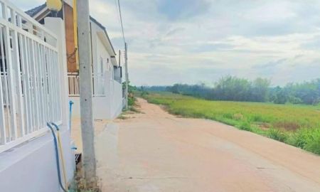 ขายที่ดิน - ขายที่ดิน ซอย 12. สาย15. อ.นิคมพัฒนา จ.ระยองครับ พื้นที่ 4 ไร่ 59 ตารางวา