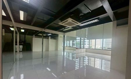 ให้เช่าอาคารพาณิชย์ / สำนักงาน - ให้เช่าออฟฟิศ Duplex สุดพิเศษ ใกล้ BTS พร้อมพงษ์ BRE25320