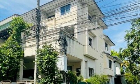 ขายทาวน์เฮาส์ - ขายทาวน์โฮม ใกล้โรงเรียนวารี อ.เมือง เชียงใหม่