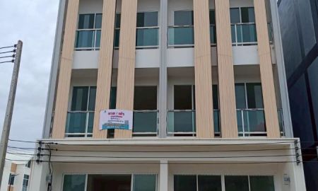 ทาวน์เฮาส์ - โฮมออฟฟิศ 3ชั้น พื้นที่ 50 ตร.ว. ใกล้เซ็นทรัลพิษณุโลก เมืองพิษณุโลก รีโนเวทใหม่